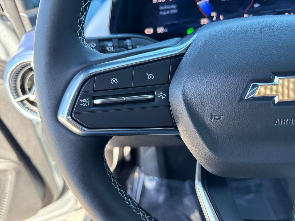 used 2024 Chevrolet Equinox EV car, priced at $28,900