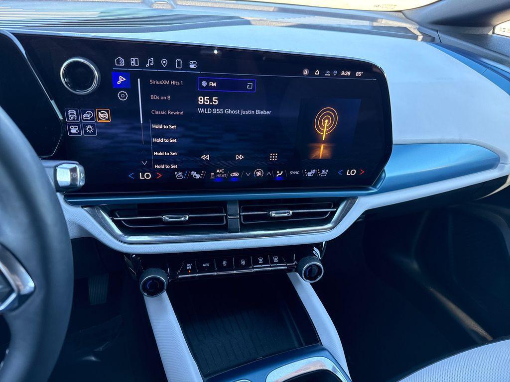 used 2024 Chevrolet Equinox EV car, priced at $28,900