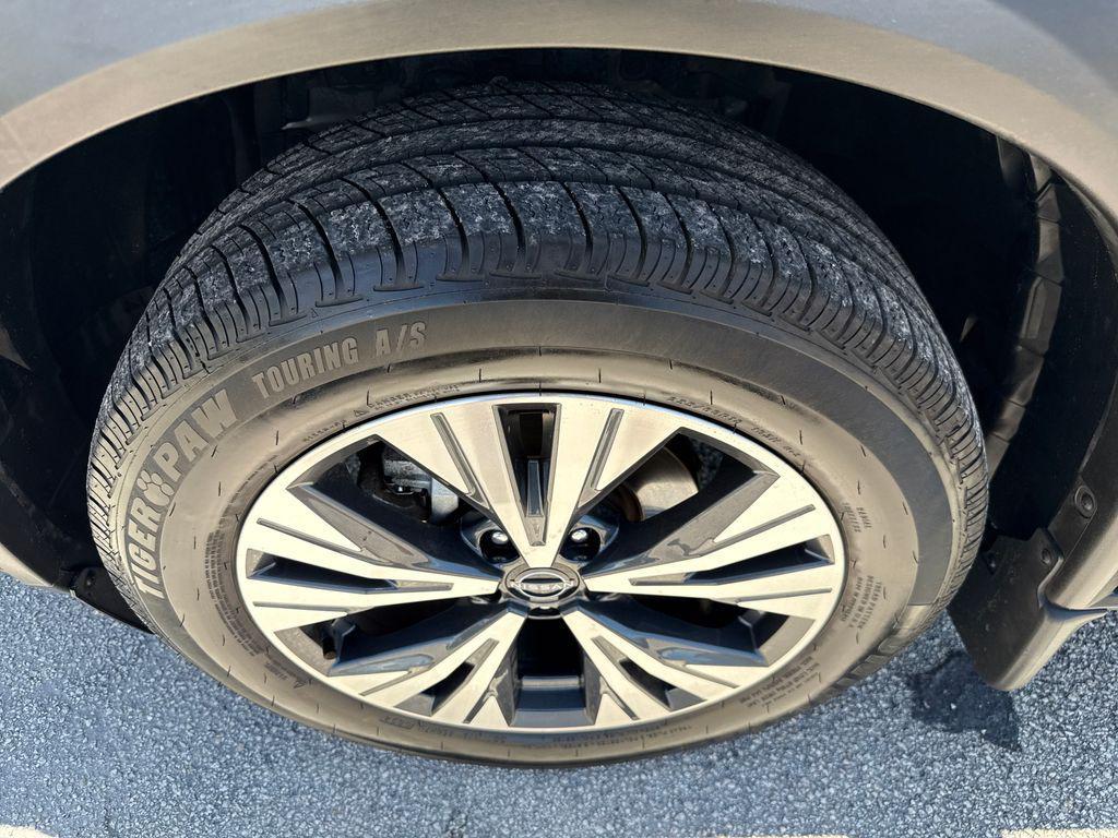 used 2023 Nissan Rogue car, priced at $20,901