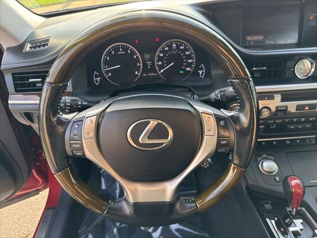 used 2015 Lexus ES 350 car, priced at $19,900