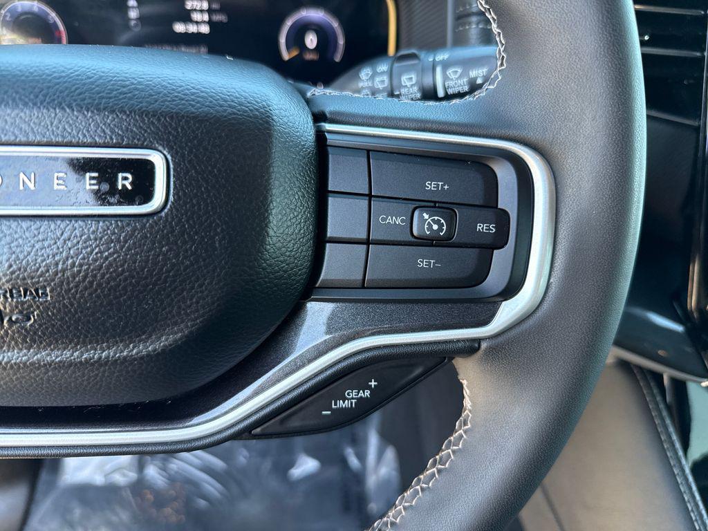 used 2022 Jeep Wagoneer car, priced at $33,900