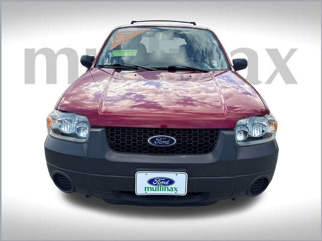used 2005 Ford Escape car, priced at $6,900