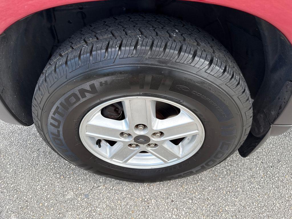 used 2005 Ford Escape car, priced at $6,900