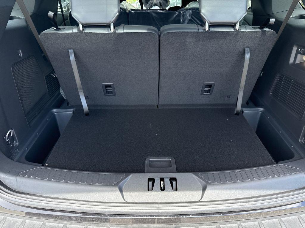 new 2025 Ford Explorer car, priced at $44,185