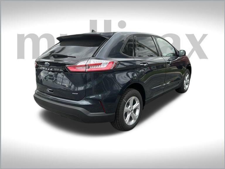 new 2024 Ford Edge car, priced at $32,400