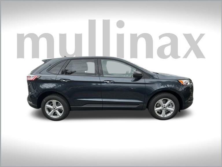 new 2024 Ford Edge car, priced at $32,400