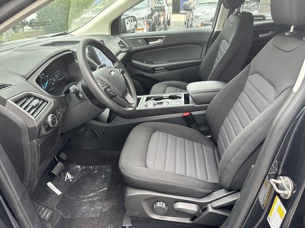 new 2024 Ford Edge car, priced at $32,400