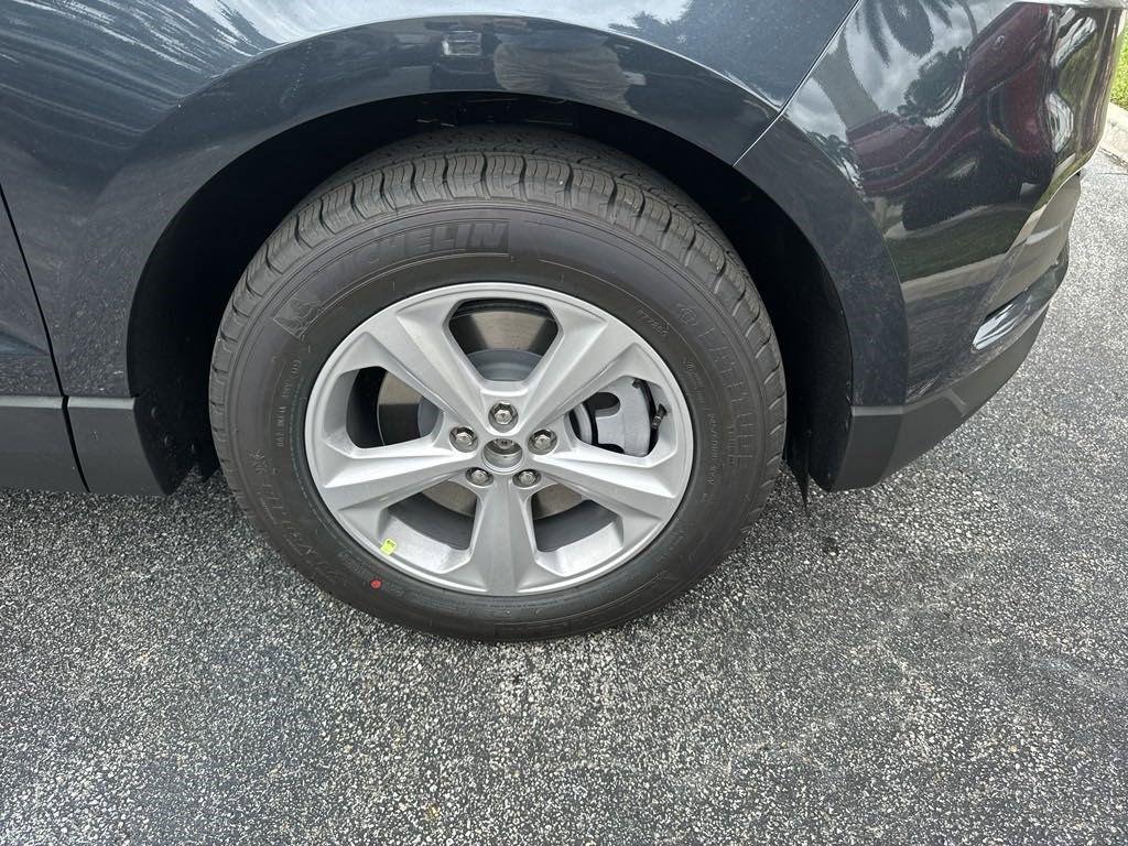 new 2024 Ford Edge car, priced at $32,400