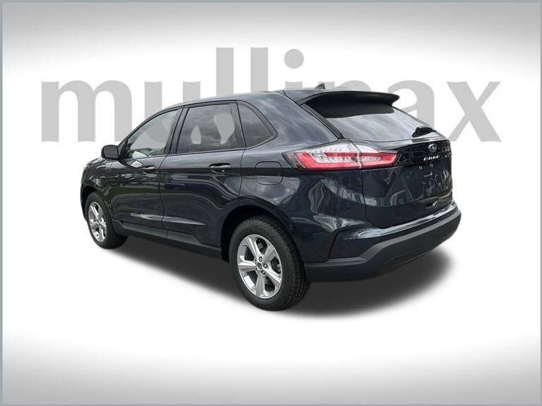 new 2024 Ford Edge car, priced at $32,400