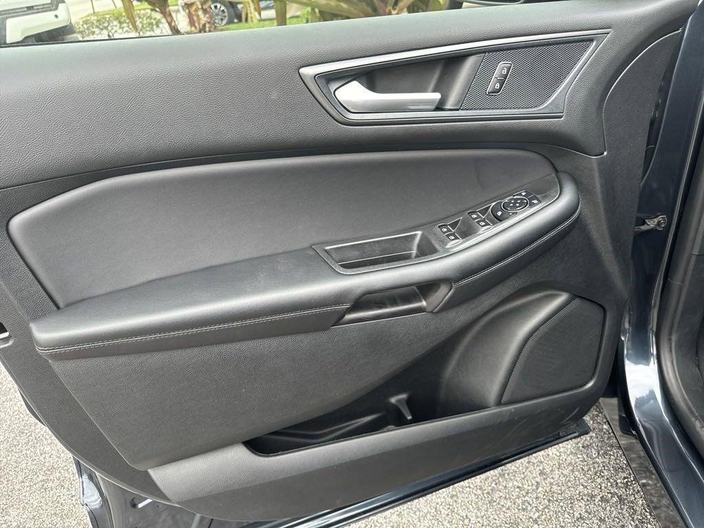 new 2024 Ford Edge car, priced at $32,400