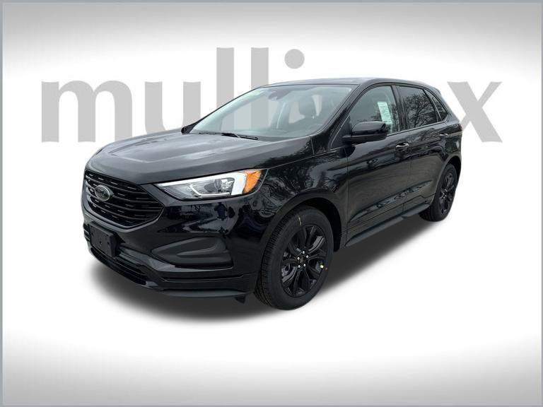 new 2024 Ford Edge car, priced at $32,900