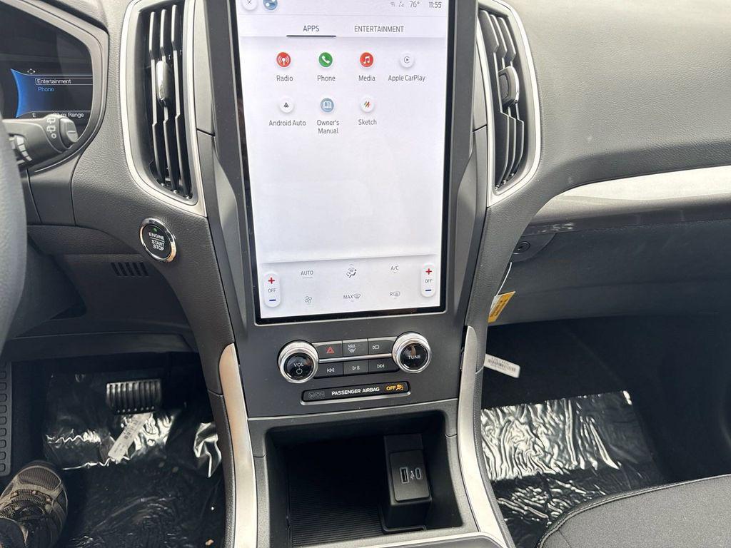 new 2024 Ford Edge car, priced at $32,900