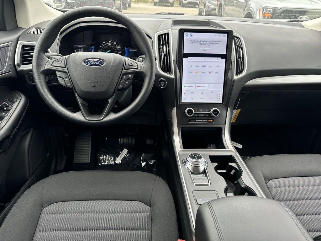 new 2024 Ford Edge car, priced at $32,900