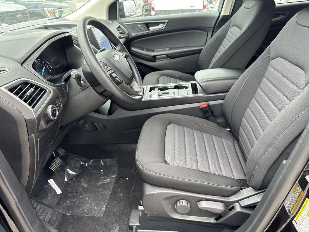 new 2024 Ford Edge car, priced at $32,900