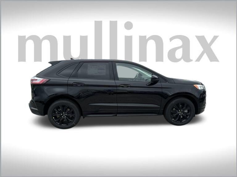 new 2024 Ford Edge car, priced at $32,900