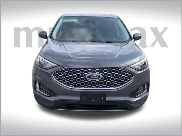 new 2024 Ford Edge car, priced at $33,900