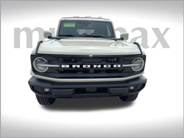 new 2025 Ford Bronco car, priced at $48,312