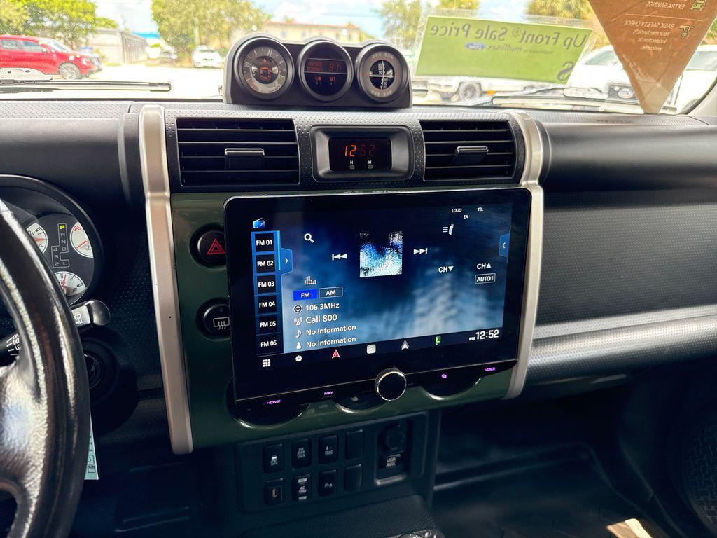 used 2013 Toyota FJ Cruiser car, priced at $17,900