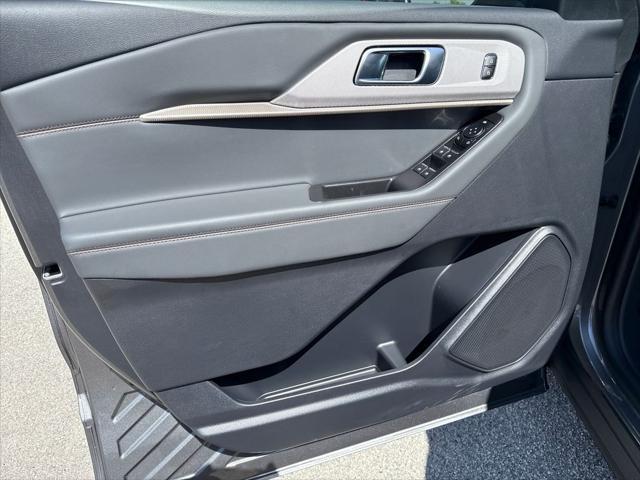 new 2025 Ford Explorer car, priced at $38,543