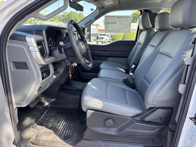 new 2025 Ford F-250 car, priced at $47,965