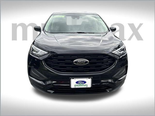 new 2024 Ford Edge car, priced at $30,900