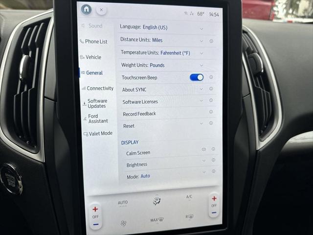 new 2024 Ford Edge car, priced at $32,900