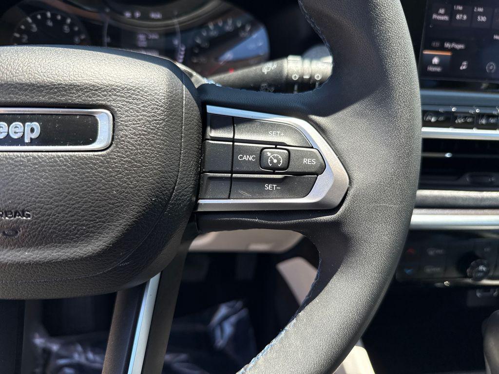 used 2022 Jeep Compass car, priced at $17,900