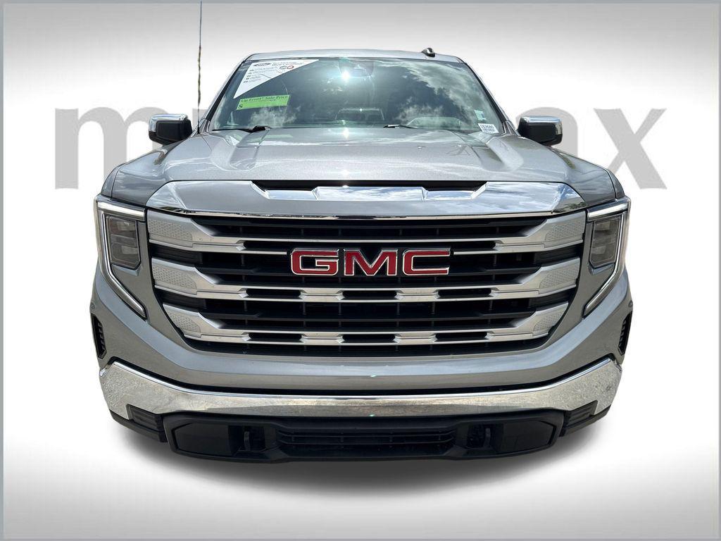 used 2024 GMC Sierra 1500 car, priced at $38,900