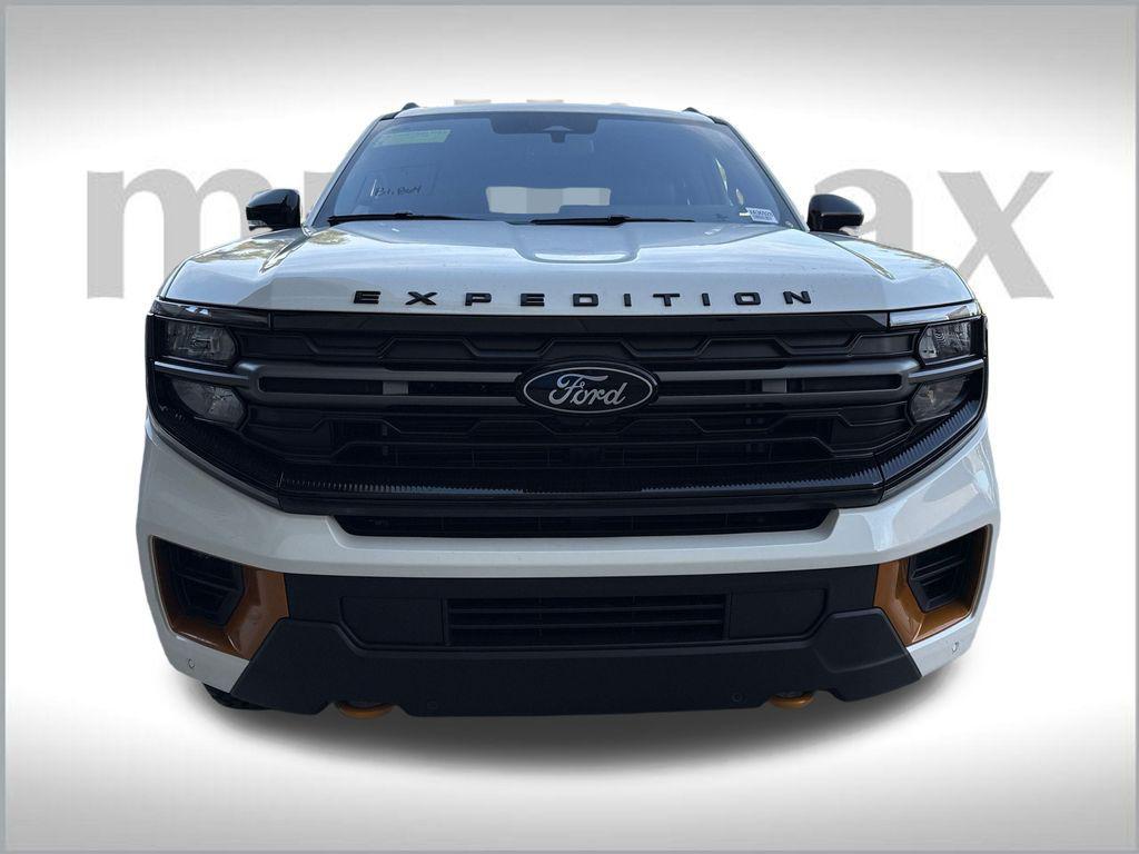 new 2025 Ford Expedition car, priced at $81,364