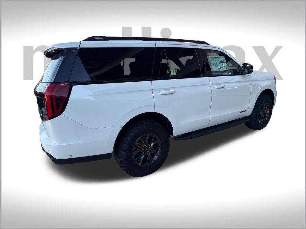 new 2025 Ford Expedition car, priced at $81,364