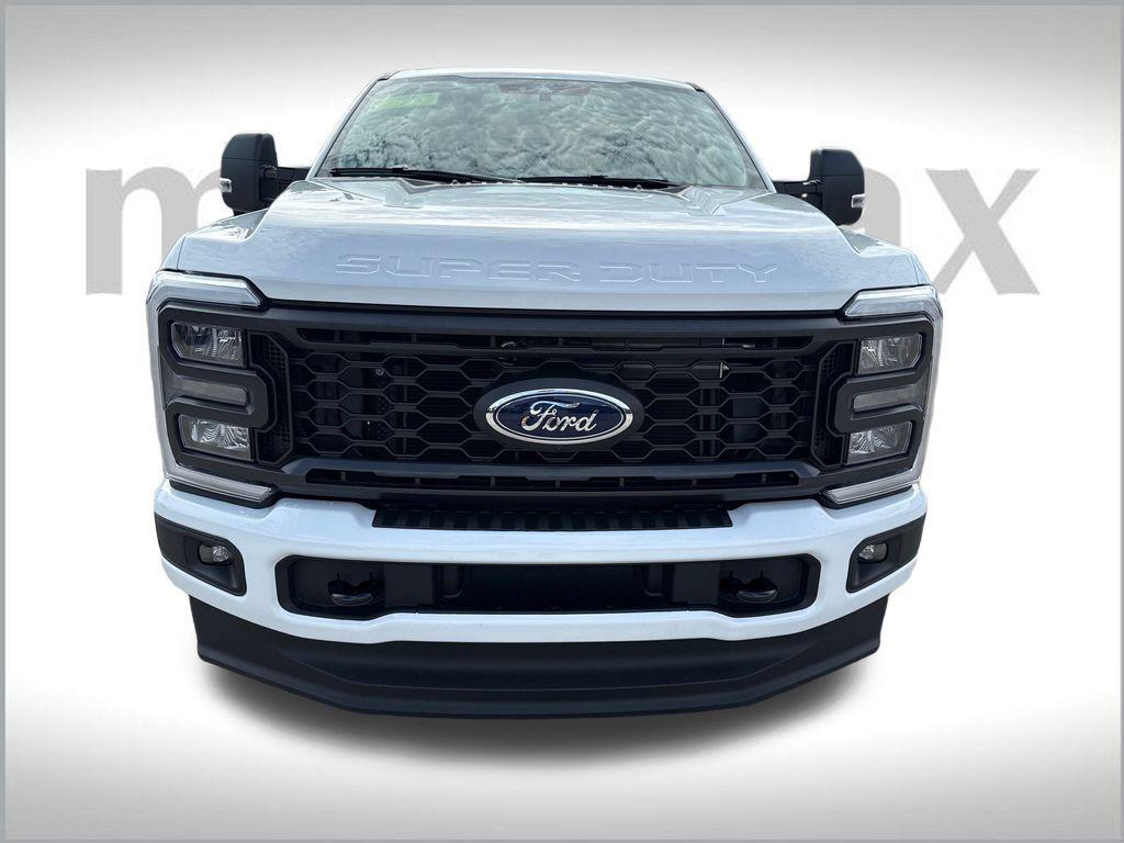 new 2025 Ford F-350 car, priced at $53,316