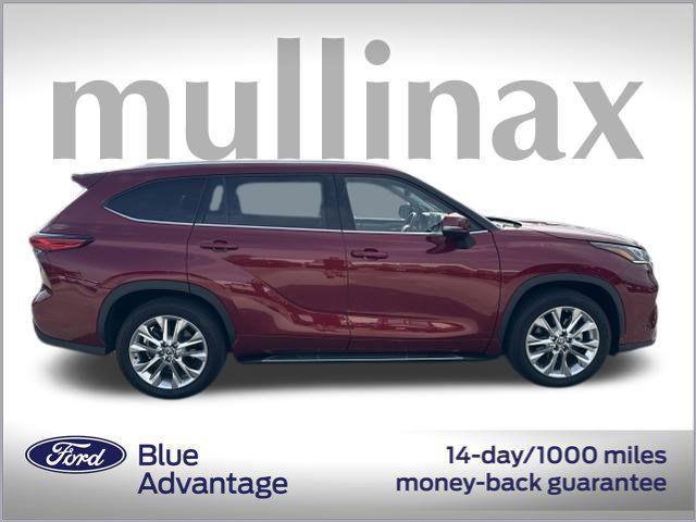 used 2023 Toyota Highlander Hybrid car, priced at $45,900