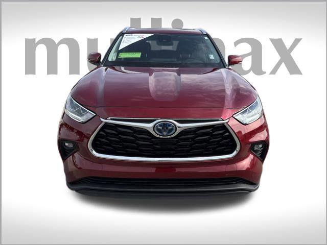 used 2023 Toyota Highlander Hybrid car, priced at $45,900