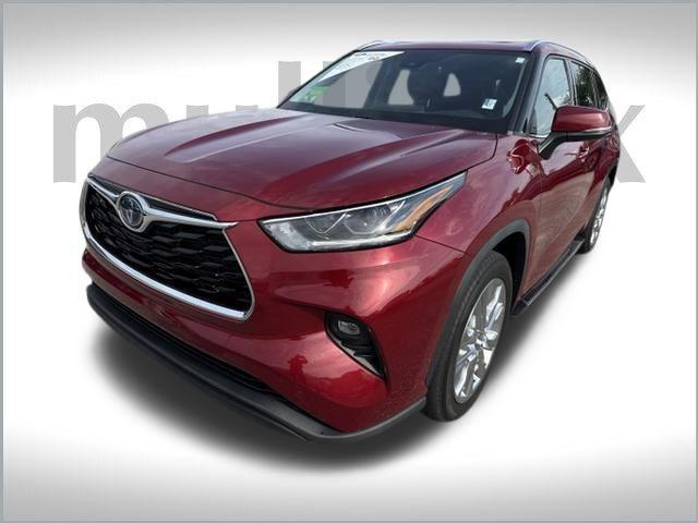 used 2023 Toyota Highlander Hybrid car, priced at $43,900