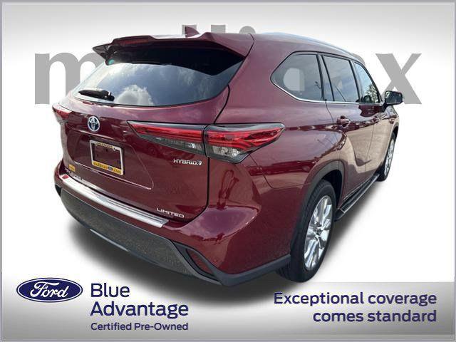 used 2023 Toyota Highlander Hybrid car, priced at $45,900