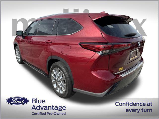 used 2023 Toyota Highlander Hybrid car, priced at $45,900