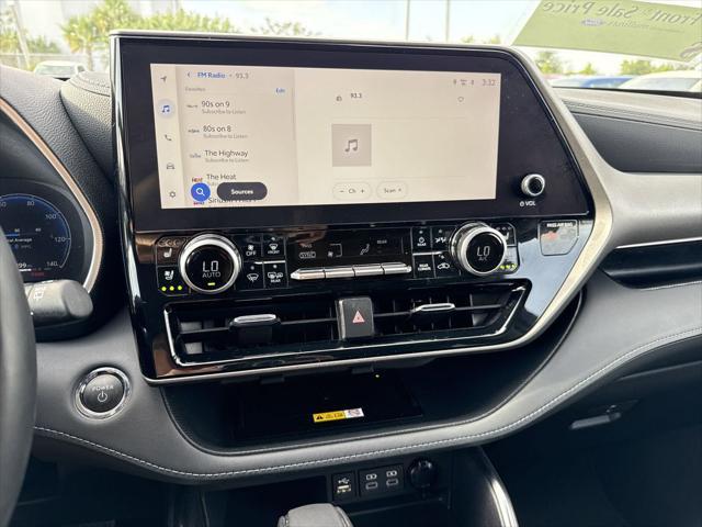 used 2023 Toyota Highlander Hybrid car, priced at $45,900