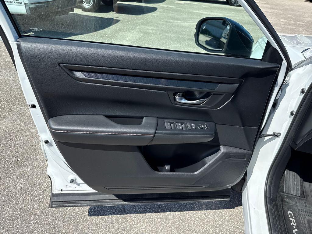 used 2024 Honda CR-V Hybrid car, priced at $29,901