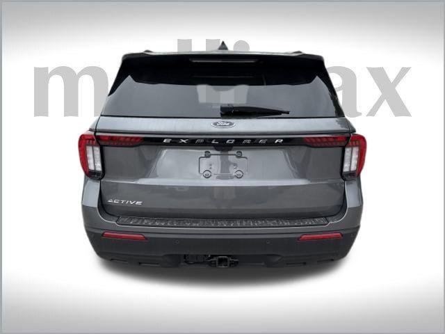 new 2025 Ford Explorer car, priced at $38,601