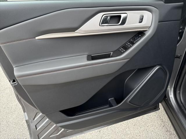 new 2025 Ford Explorer car, priced at $38,601