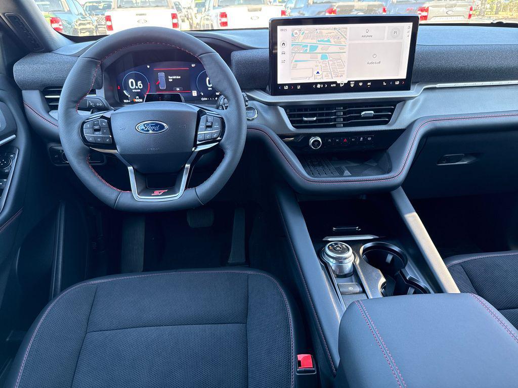 new 2025 Ford Explorer car, priced at $54,404