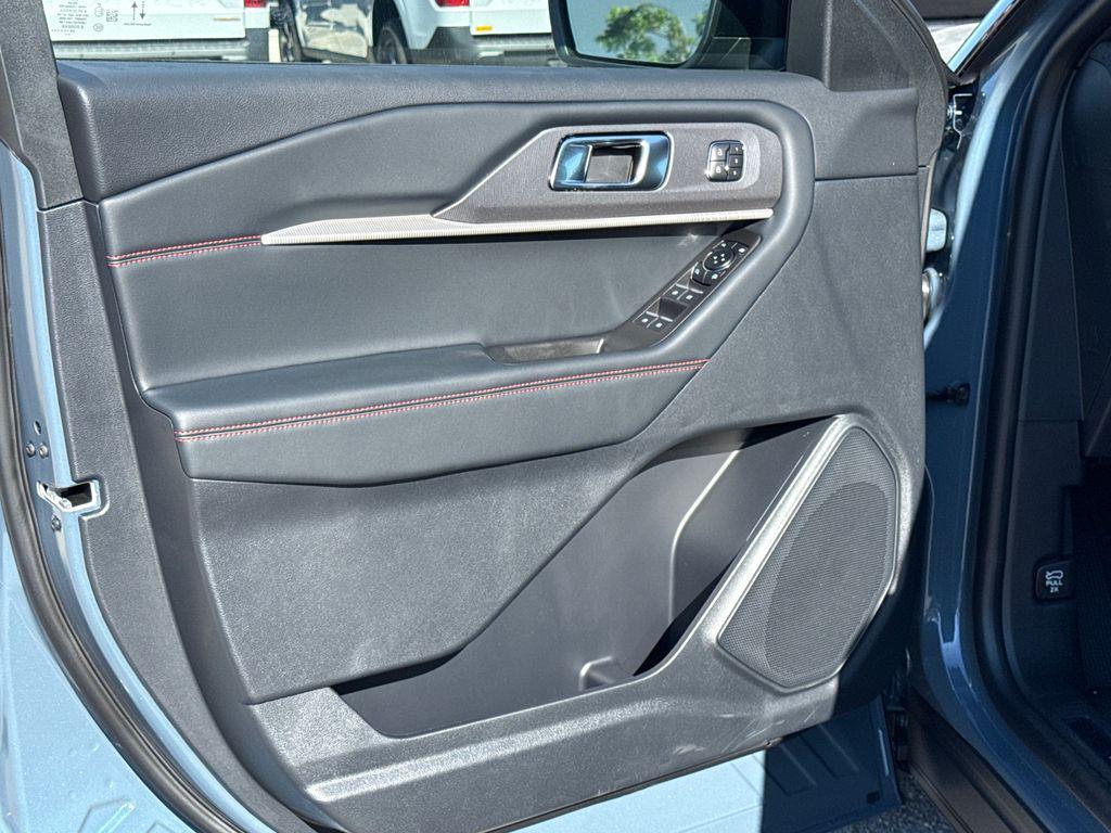 new 2025 Ford Explorer car, priced at $54,404
