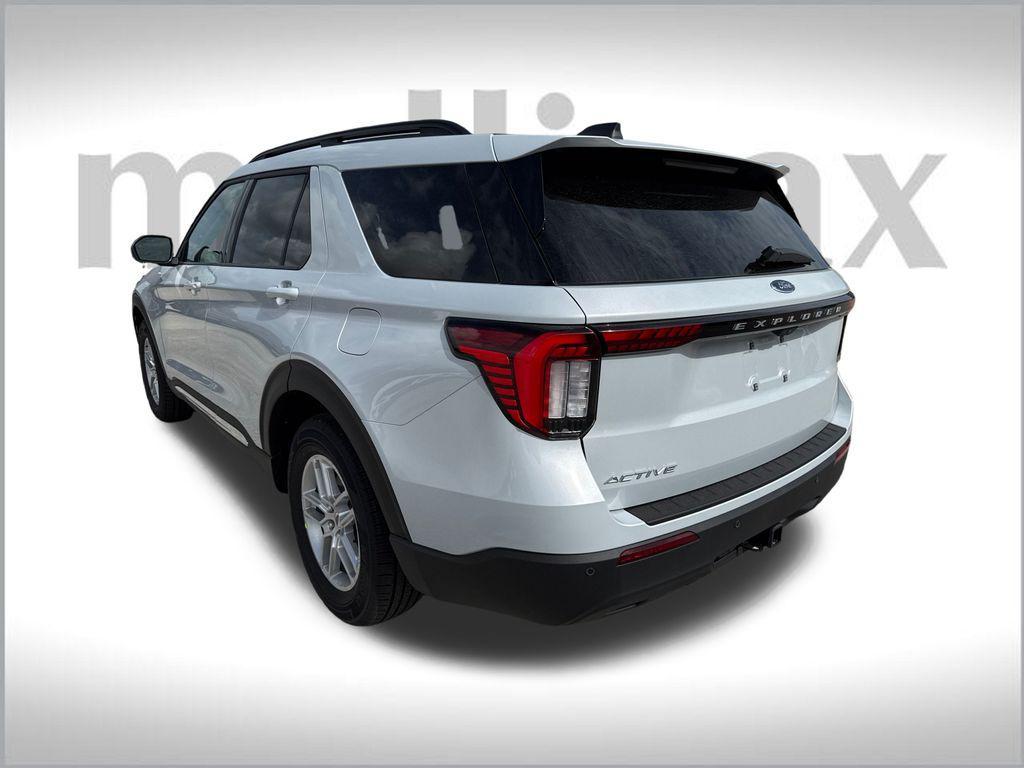new 2025 Ford Explorer car, priced at $39,409