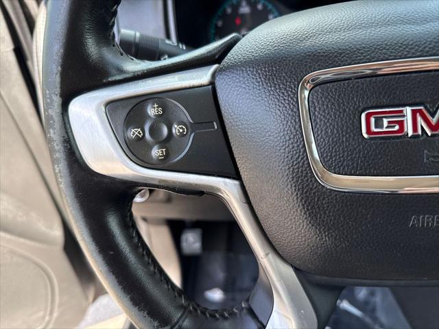 used 2022 GMC Canyon car, priced at $29,900