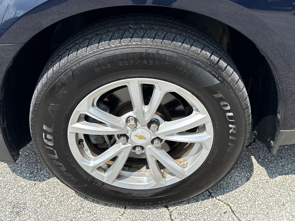 used 2017 Chevrolet Equinox car, priced at $9,900