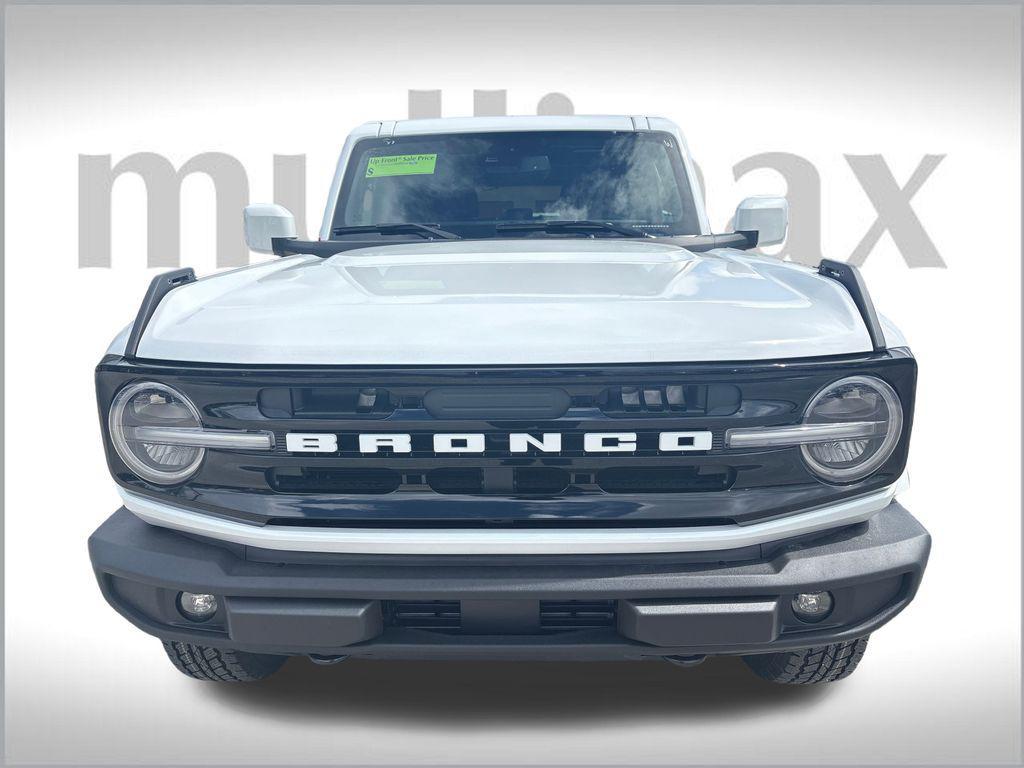 new 2025 Ford Bronco car, priced at $49,977