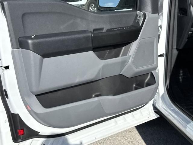 new 2025 Ford F-150 car, priced at $40,884
