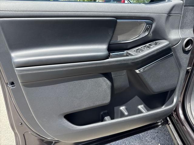 new 2025 Ford Expedition car, priced at $77,477