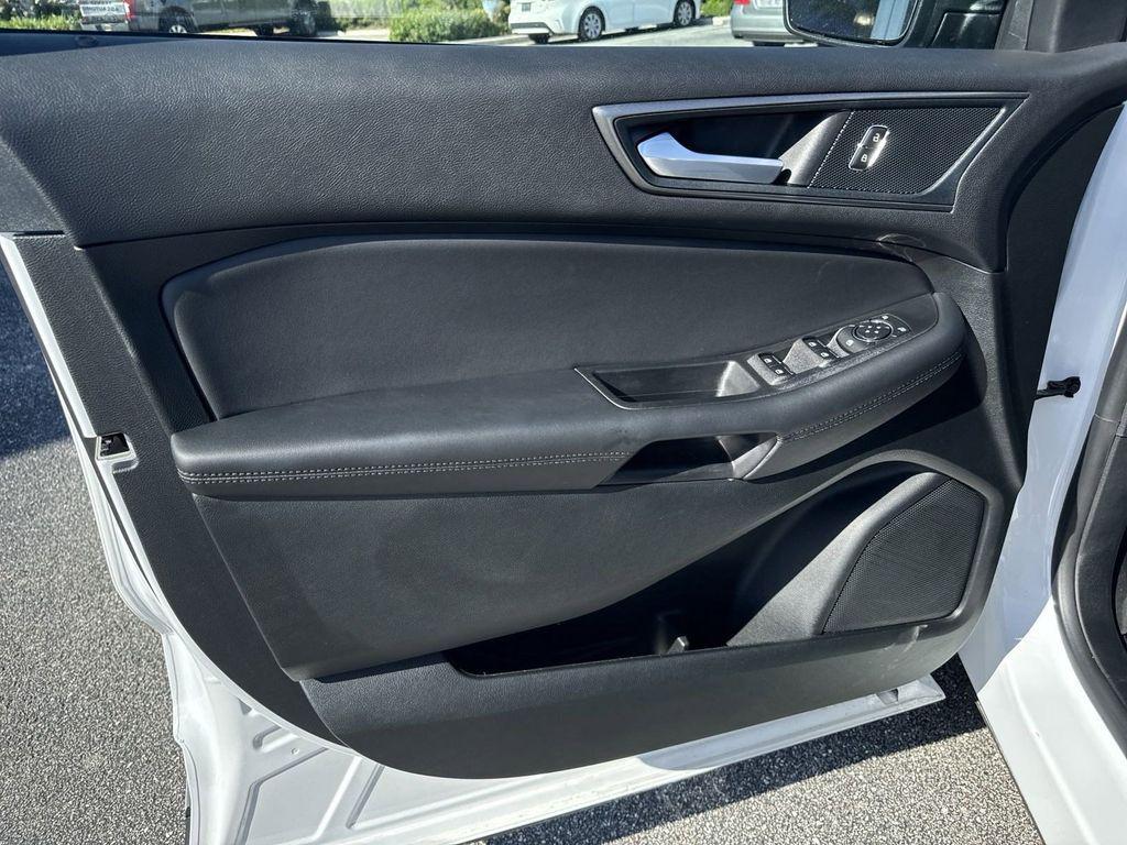 new 2024 Ford Edge car, priced at $32,900