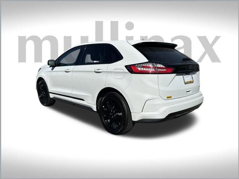 new 2024 Ford Edge car, priced at $32,900